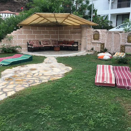 Hotel Zeus 2*